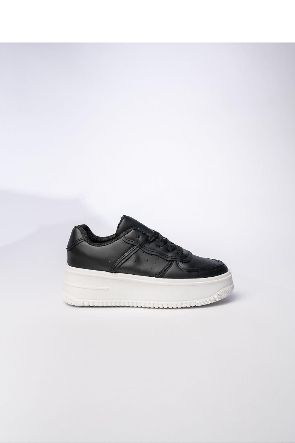 Sport Shoes model 210575 Inello